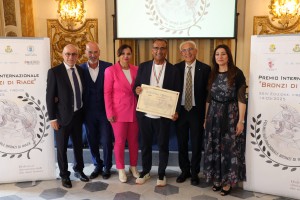 Foto Premiato Carlo Conti Premio Internazionale Bronzi di Riace XXIV ed. 2025 (3)